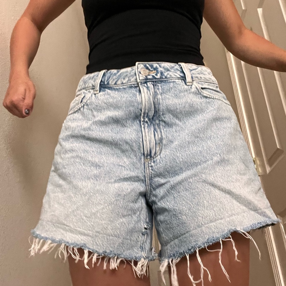 Light wash cut offs